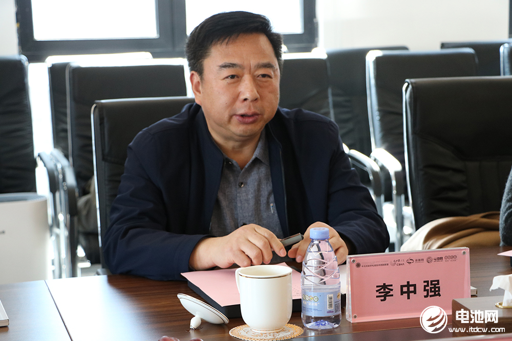 青岛市民营经济发展局一级调研员李中强一行到访海融网山东总部.jpg 青岛市民营经济发展局一级调研员李中强一行到访海融网山东总部.jpg