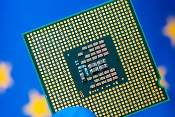 狂砸钱扶持半导体 全球芯片补贴战打响.jpg 狂砸钱扶持半导体 全球芯片补贴战打响.jpg