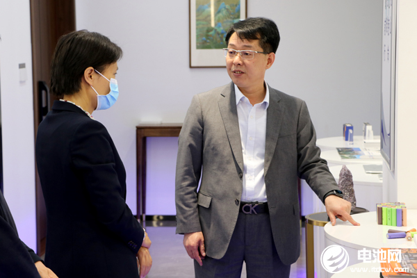 东营市垦利区区委常委/副区长张素霞一行到访海融网山东总部.jpg 东营市垦利区区委常委/副区长张素霞一行到访海融网山东总部.jpg