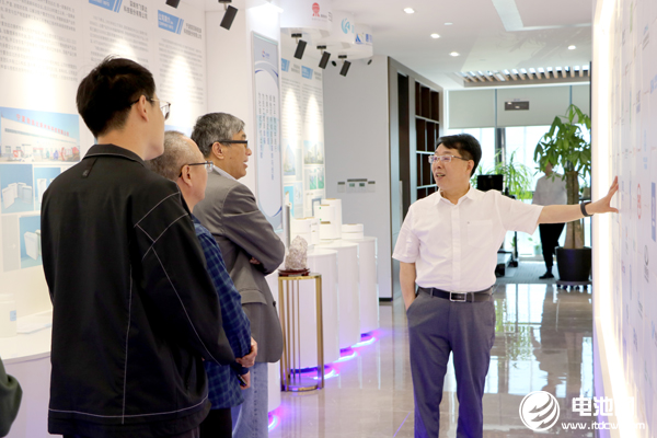 德固特董事长魏振文一行到访海融网山东总部 共话转型变革机遇.jpg 德固特董事长魏振文一行到访海融网山东总部 共话转型变革机遇.jpg