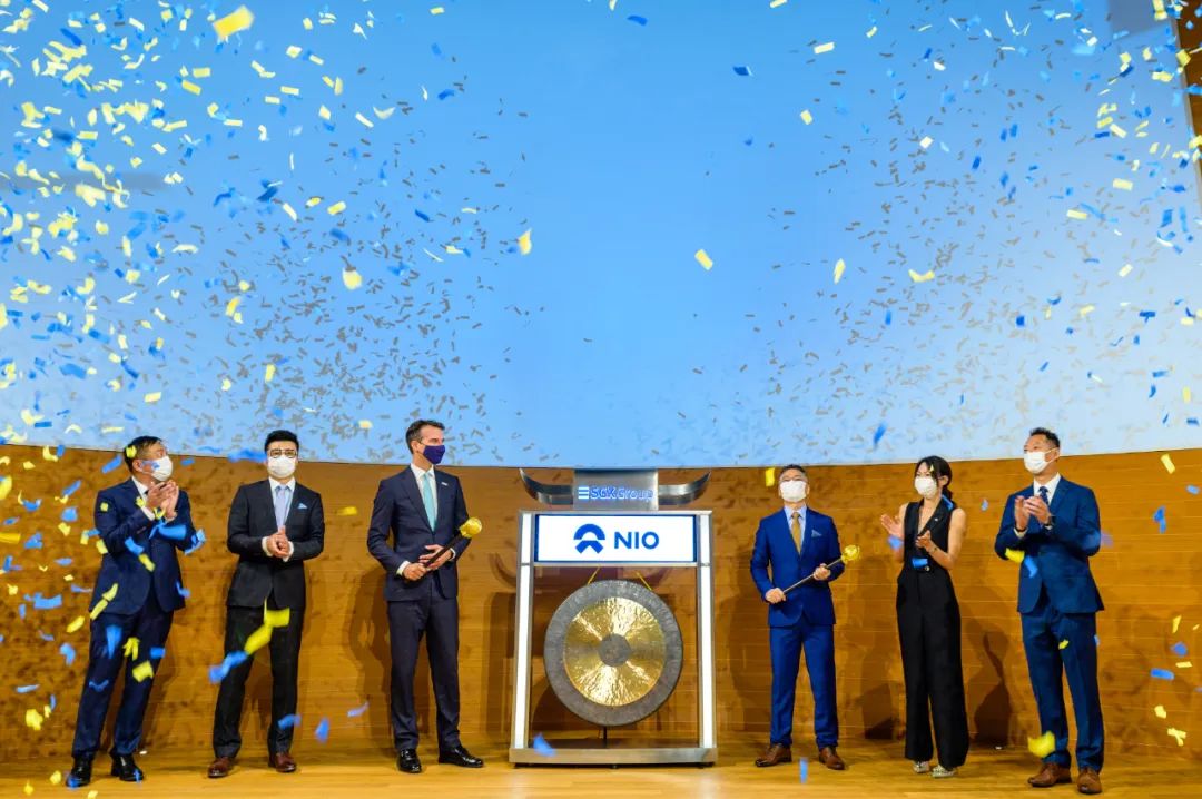 全球首家三地上市车企诞生!蔚来正式登陆新交所.jpg 全球首家三地上市车企诞生!蔚来正式登陆新交所.jpg