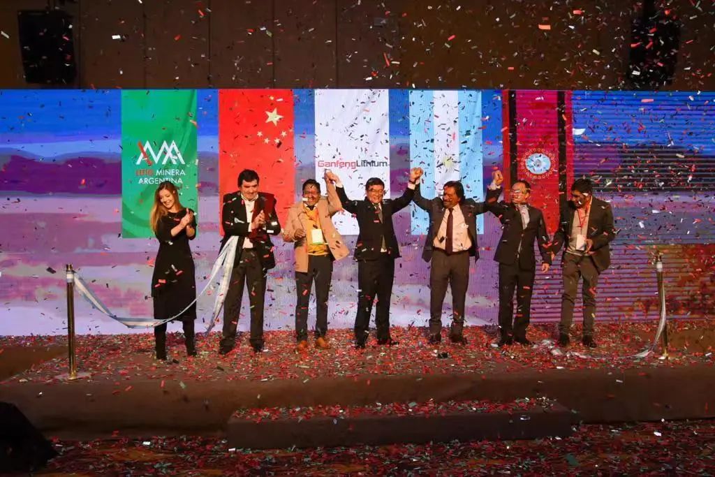 华友钴业携手LG化学4371亿韩元扩产三元材料!云翔聚能年产30万吨锂电材料项目一期试产.jpg 华友钴业携手LG化学4371亿韩元扩产三元材料!云翔聚能年产30万吨锂电材料项目一期试产.jpg