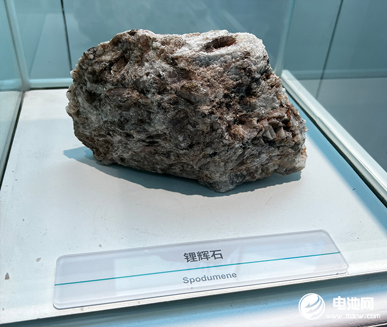 锂资源自给率重要性凸显:电池产业链谁家“存货”更多?.jpg 锂资源自给率重要性凸显:电池产业链谁家“存货”更多?.jpg