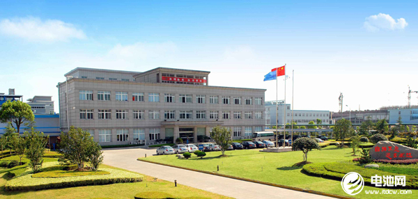 聚焦新能源锂电三元材料 华友钴业终止布局磷酸铁锂领域.png 聚焦新能源锂电三元材料 华友钴业终止布局磷酸铁锂领域.png