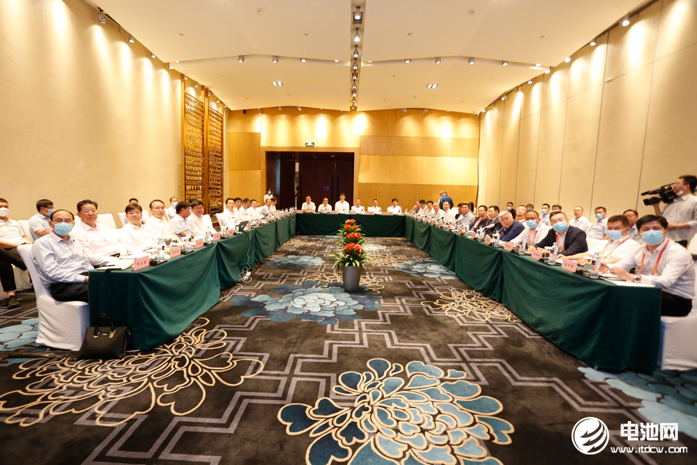 2022泰安市(青岛)投资合作恳谈会召开 着力打造“泰山锂谷”.jpg 2022泰安市(青岛)投资合作恳谈会召开 着力打造“泰山锂谷”.jpg