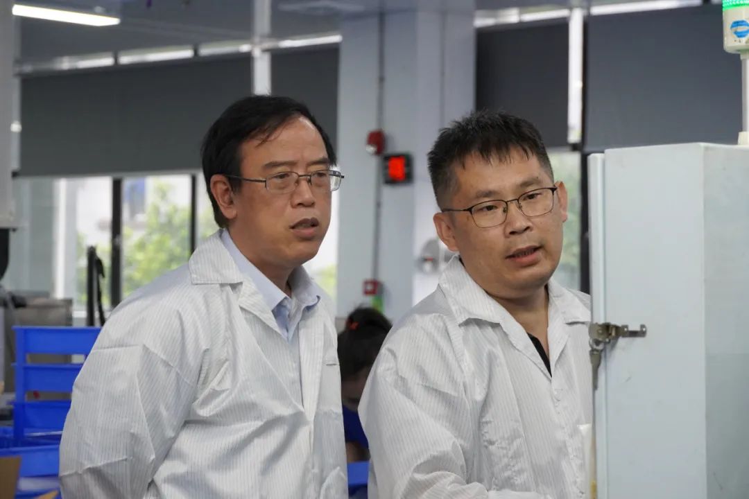 中南大学-创明电池研究生联合培养基地正式挂牌!.jpg 中南大学-创明电池研究生联合培养基地正式挂牌!.jpg