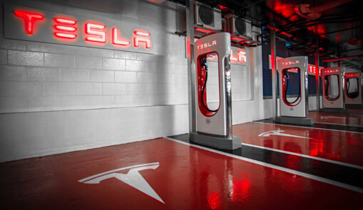 特斯拉(TSLA)联合创始人拟投资35亿美元建电池材料厂.jpg 特斯拉(TSLA)联合创始人拟投资35亿美元建电池材料厂.jpg