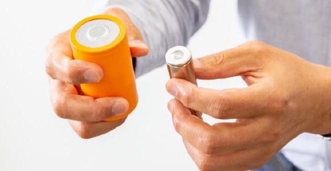 电池材料价格猛涨 新能源车为成本所困.jpg