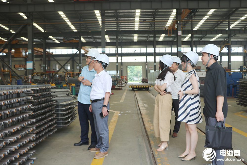 中关村新型电池技术创新联盟秘书长于清教一行参观调研凯能科技.jpg 中关村新型电池技术创新联盟秘书长于清教一行参观调研凯能科技.jpg