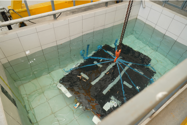 走进蜂巢创新中心 直击短刀针刺.png 走进蜂巢创新中心 直击短刀针刺.png