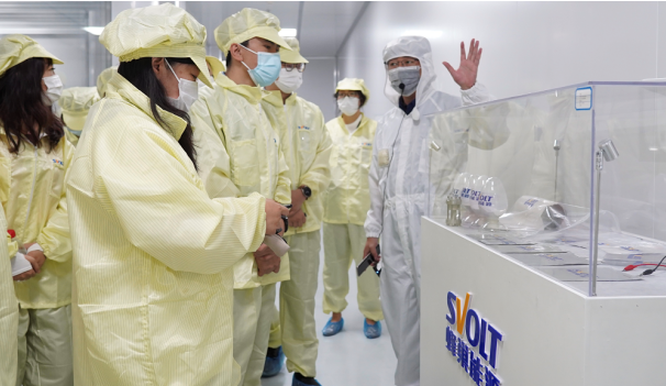 走进蜂巢创新中心 直击短刀针刺.png 走进蜂巢创新中心 直击短刀针刺.png