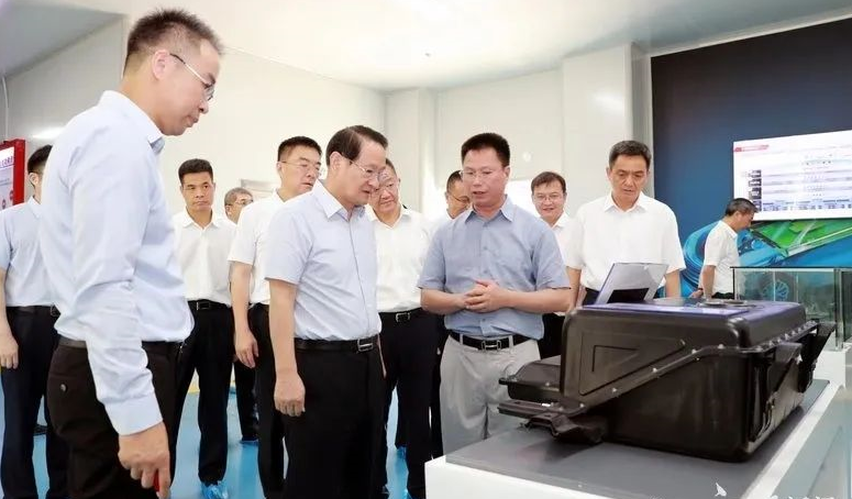 江西省省委书记易炼红一行调研欣旺达南昌动力电池生产基地.png 江西省省委书记易炼红一行调研欣旺达南昌动力电池生产基地.png