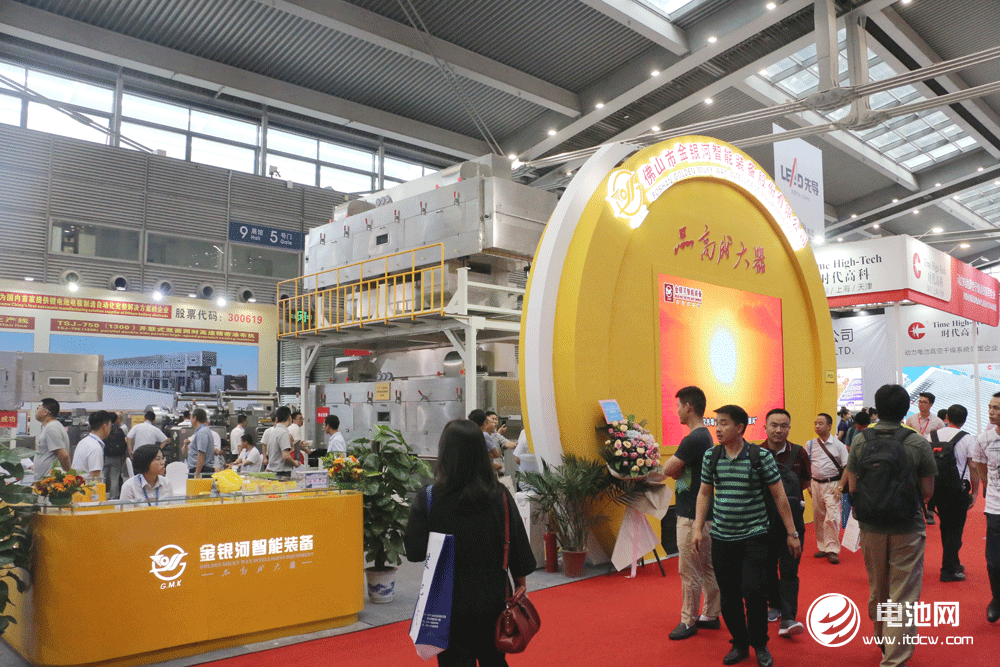 金银河上半年净利翻倍增长 锂电设备收入5.37亿元.gif 金银河上半年净利翻倍增长 锂电设备收入5.37亿元.gif