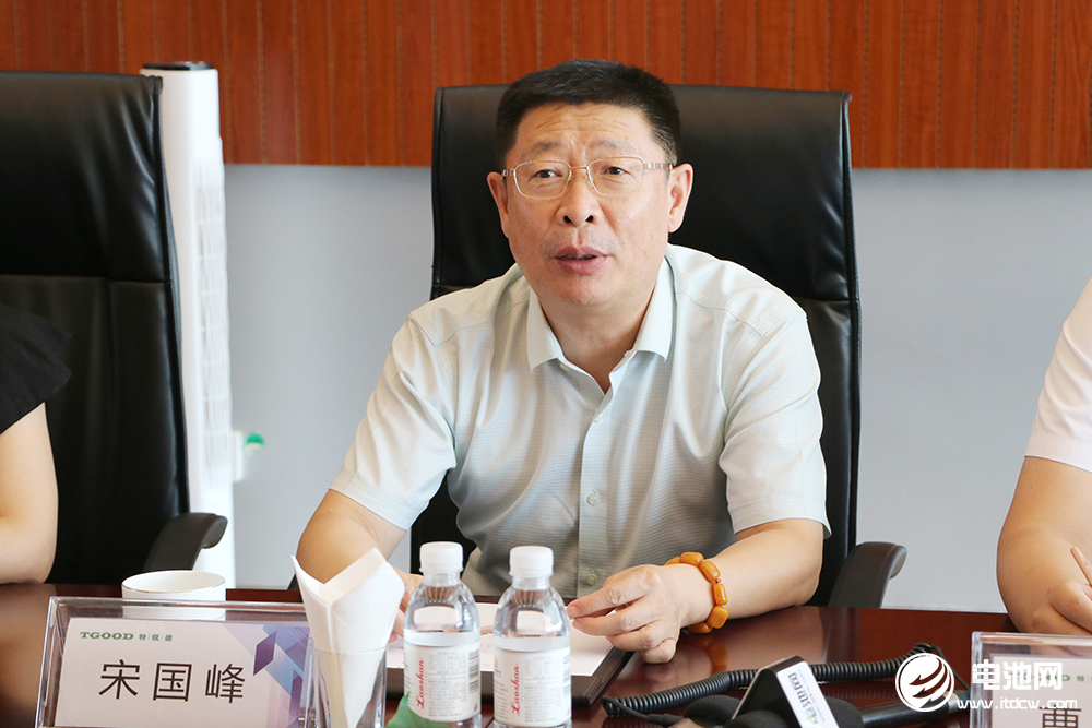 于清教一行到访特锐德集团 聚焦预制舱式模块化变电站推广.png 于清教一行到访特锐德集团 聚焦预制舱式模块化变电站推广.png