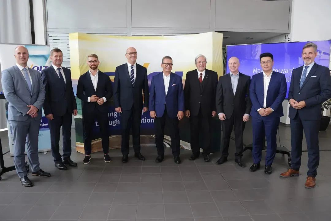 蜂巢能源第二家海外工厂落户德国勃兰登堡州.jpg 蜂巢能源第二家海外工厂落户德国勃兰登堡州.jpg