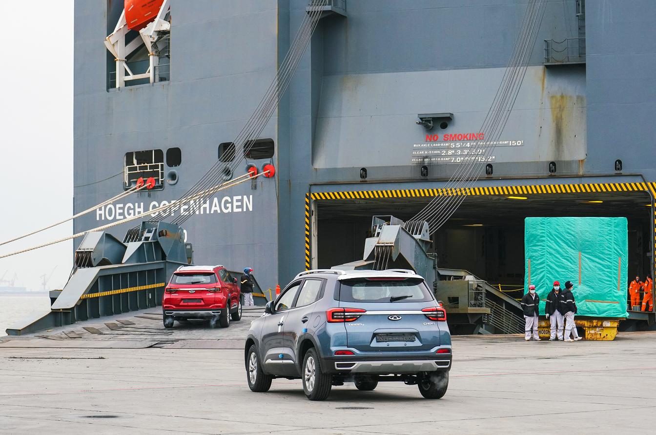 我国汽车出口井喷,自主品牌加速走出国门.jpg 我国汽车出口井喷,自主品牌加速走出国门.jpg