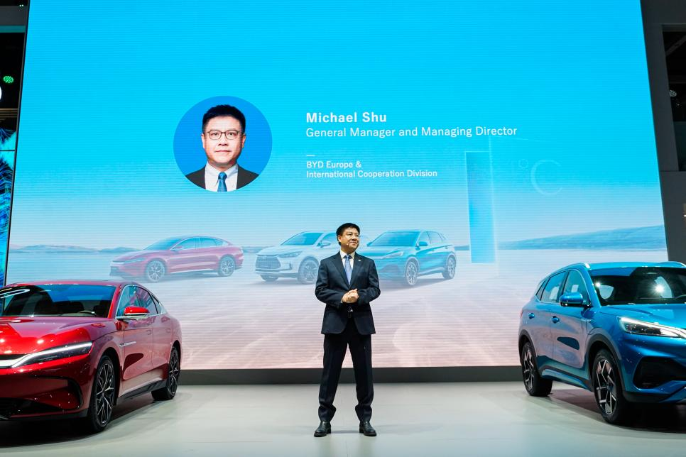 比亚迪携三款电动车型亮相巴黎车展 欧洲约30万个壳牌充电桩向车主开放.png 比亚迪携三款电动车型亮相巴黎车展 欧洲约30万个壳牌充电桩向车主开放.png