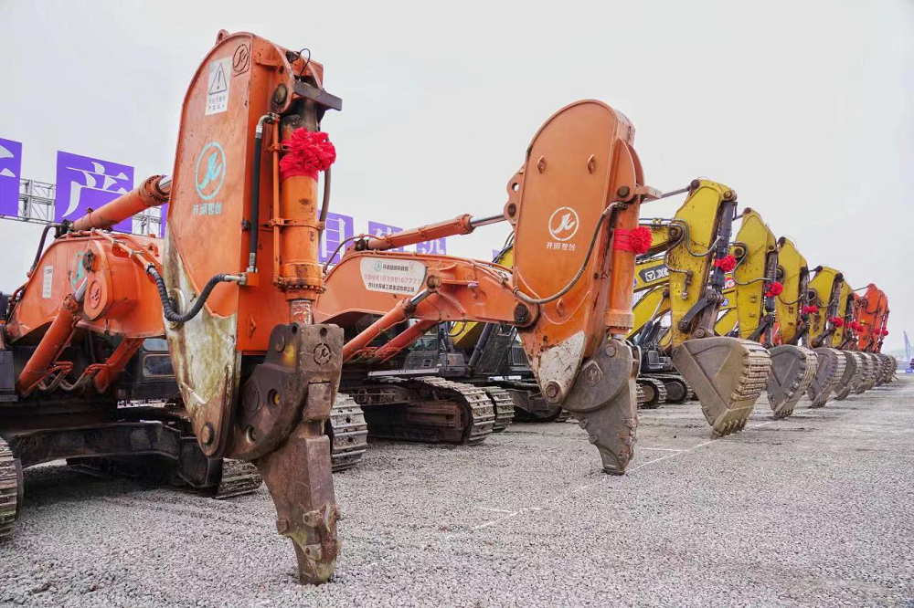 总投资总投资170亿元!蜂巢能源达州锂电零碳产业园开工.png 总投资总投资170亿元!蜂巢能源达州锂电零碳产业园开工.png