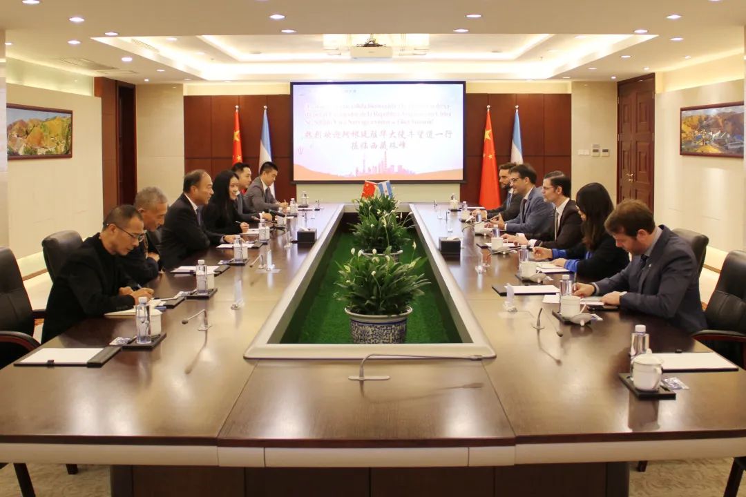 西藏珠峰将向阿根廷两大盐湖提锂项目投资22亿美元.jpg 西藏珠峰将向阿根廷两大盐湖提锂项目投资22亿美元.jpg