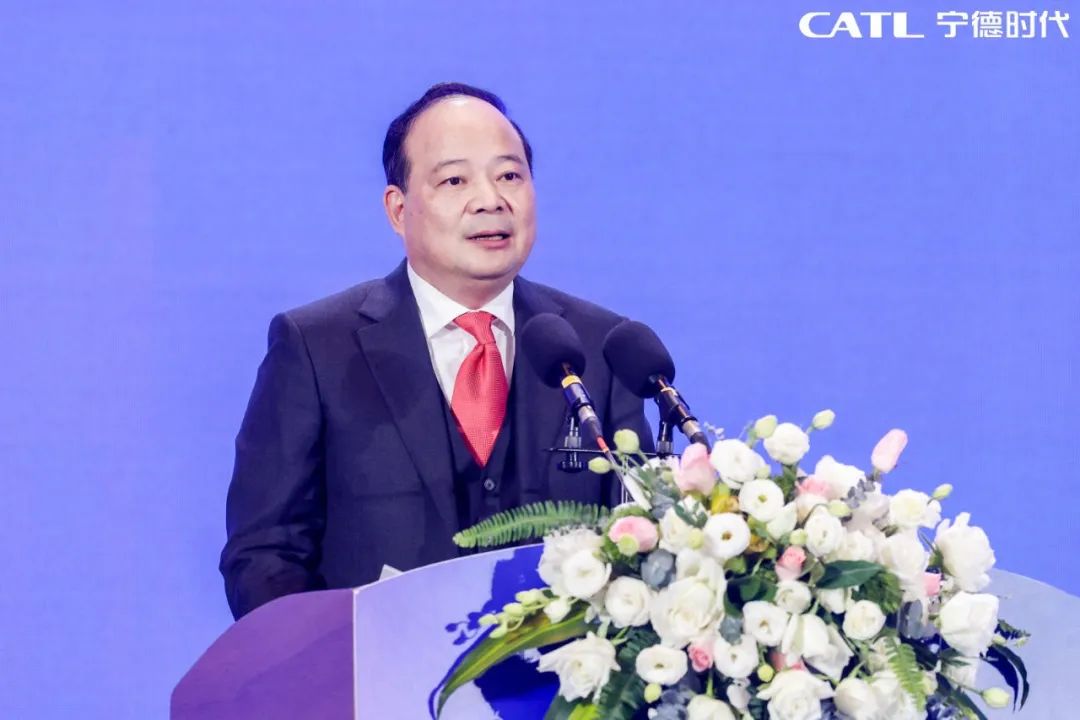 宁德时代曾毓群:新能源供应链要打赢三大战役 未来还有10年十倍增长空间.jpg 宁德时代曾毓群:新能源供应链要打赢三大战役 未来还有10年十倍增长空间.jpg