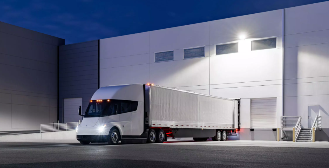 首批Semi Truck正式交付客户,特斯拉电动重卡是“洪水猛兽”吗?.png 首批Semi Truck正式交付客户,特斯拉电动重卡是“洪水猛兽”吗?.png