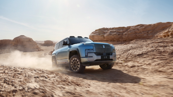 比亚迪百万级新能源高端品牌“仰望”来了!又一核心技术发布.png 比亚迪百万级新能源高端品牌“仰望”来了!又一核心技术发布.png