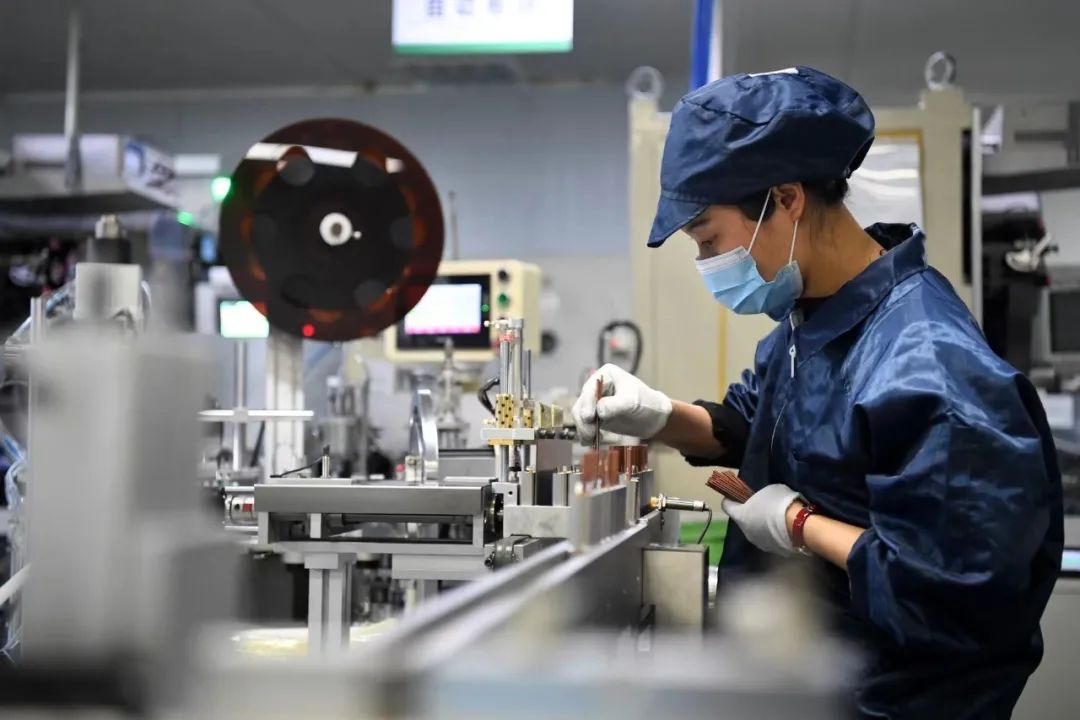 总投资超1400亿元!江西宜春2022年共签约锂电项目126个.jpg 总投资超1400亿元!江西宜春2022年共签约锂电项目126个.jpg