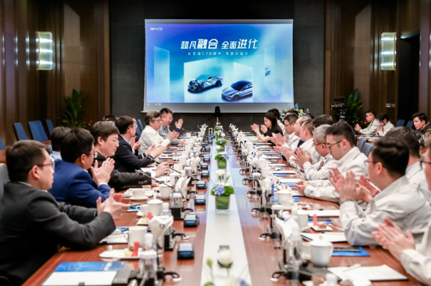 挖掘刀片电池潜力,看比亚迪CTB技术如何引领电动汽车新风向!.png 挖掘刀片电池潜力,看比亚迪CTB技术如何引领电动汽车新风向!.png