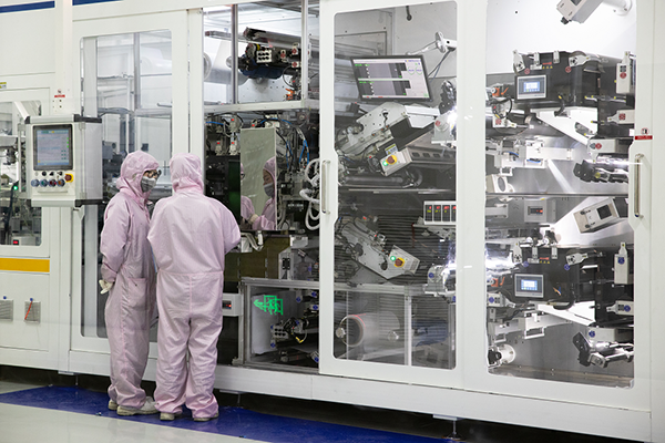 蜂巢能源盐城基地正式导入自研第三代超高速“飞叠”叠片技术.png 蜂巢能源盐城基地正式导入自研第三代超高速“飞叠”叠片技术.png