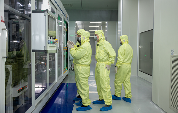 蜂巢能源盐城基地正式导入自研第三代超高速“飞叠”叠片技术.png 蜂巢能源盐城基地正式导入自研第三代超高速“飞叠”叠片技术.png