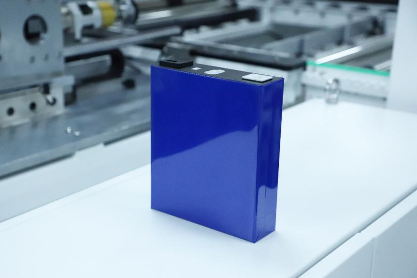 蜂巢能源浙江湖州基地首批储能电芯量产下线 已具备稳定供货能力 蜂巢能源浙江湖州基地首批储能电芯量产下线 已具备稳定供货能力