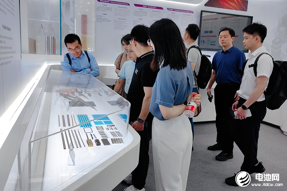 飞荣达2022年新能源收入占比29% 储能领域规划整机集成 飞荣达2022年新能源收入占比29% 储能领域规划整机集成