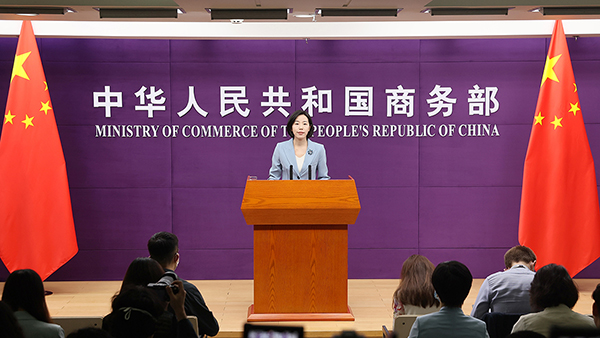 商务部：1-4月新能源汽车占我国汽车出口额比重升至42.9%