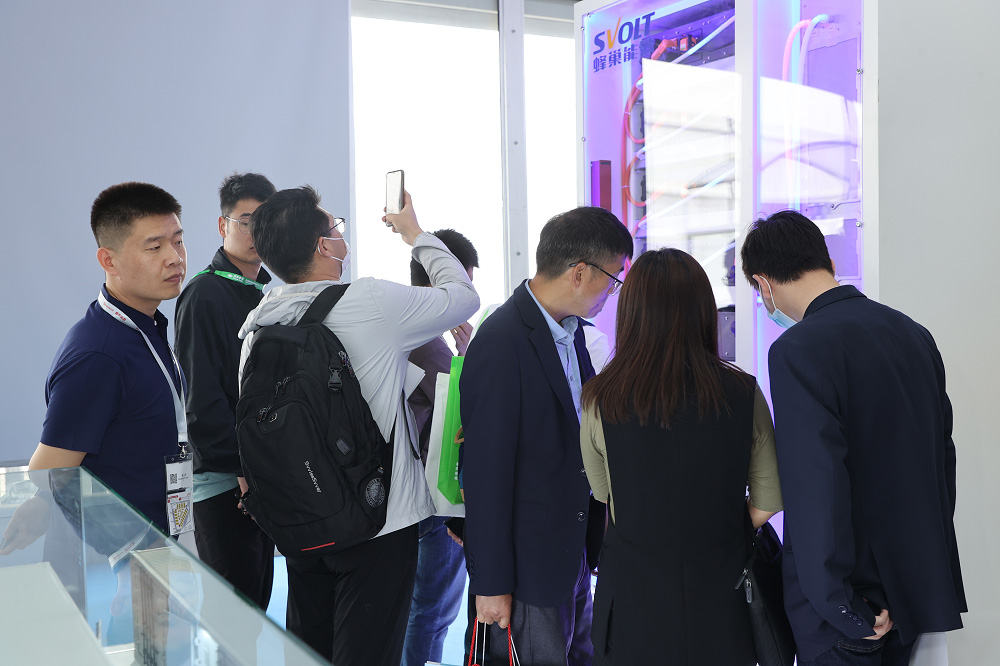 蜂巢能源储能电池全域短刀 极致安全赋能储能大时代 蜂巢能源储能电池全域短刀 极致安全赋能储能大时代