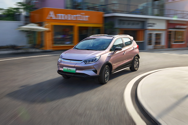 搭载e平台技术!比亚迪10万内唯一SUV上市 搭载e平台技术!比亚迪10万内唯一SUV上市