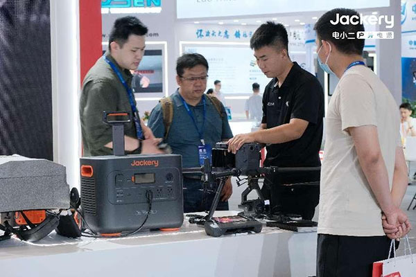 安防应急新力量!华宝新能SG 2000 Plus可实现25%光电转换率 安防应急新力量!华宝新能SG 2000 Plus可实现25%光电转换率