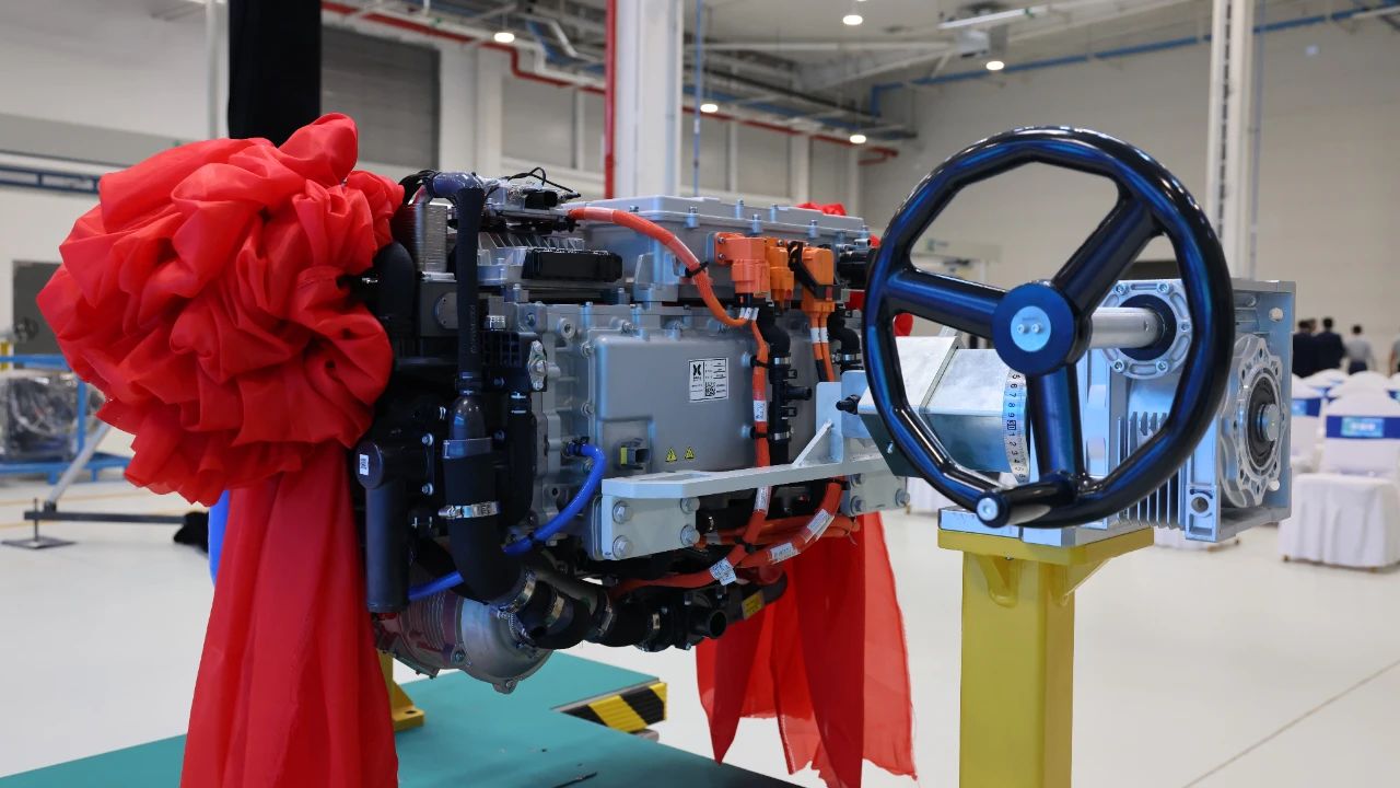 全球累计已建成加氢站1089座!全球首辆氢能源智轨“出海”马来西亚 全球累计已建成加氢站1089座!全球首辆氢能源智轨“出海”马来西亚