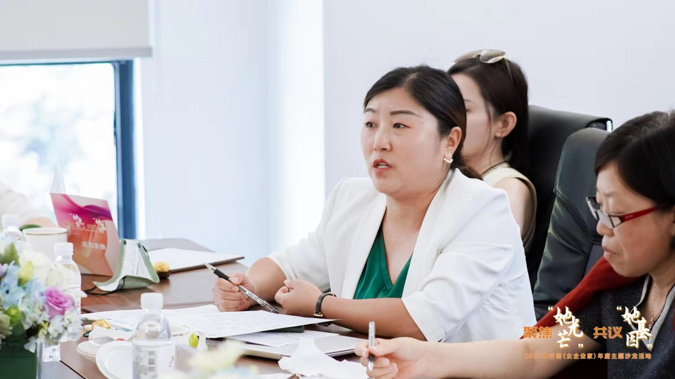 穿越周期 木兰铿锵 电池新能源赛道“她光芒”闪耀 穿越周期 木兰铿锵 电池新能源赛道“她光芒”闪耀