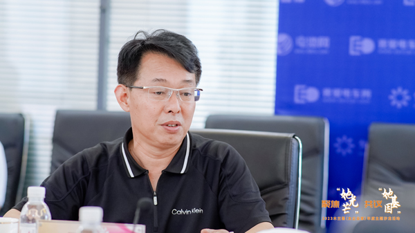 穿越周期 木兰铿锵 电池新能源赛道“她光芒”闪耀 穿越周期 木兰铿锵 电池新能源赛道“她光芒”闪耀