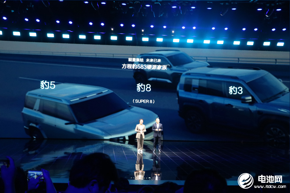 冲击新能源硬派越野市场!比亚迪方程豹个性来袭 冲击新能源硬派越野市场!比亚迪方程豹个性来袭