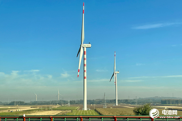 国家能源局:2022年全国可再生能源发电量达2.7万亿千瓦时 国家能源局:2022年全国可再生能源发电量达2.7万亿千瓦时