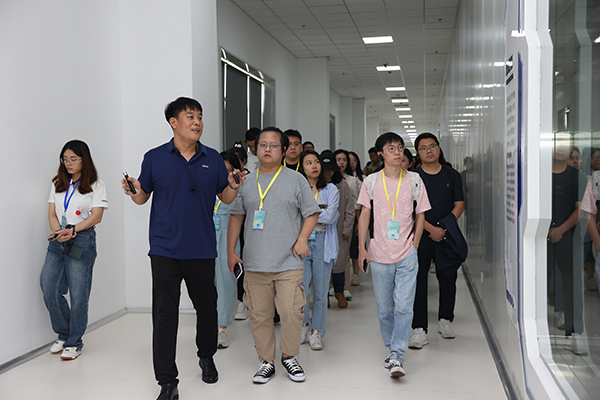 探秘盐城飞叠短刀基地 解锁蜂巢能源PHEV市场爆发密码 探秘盐城飞叠短刀基地 解锁蜂巢能源PHEV市场爆发密码