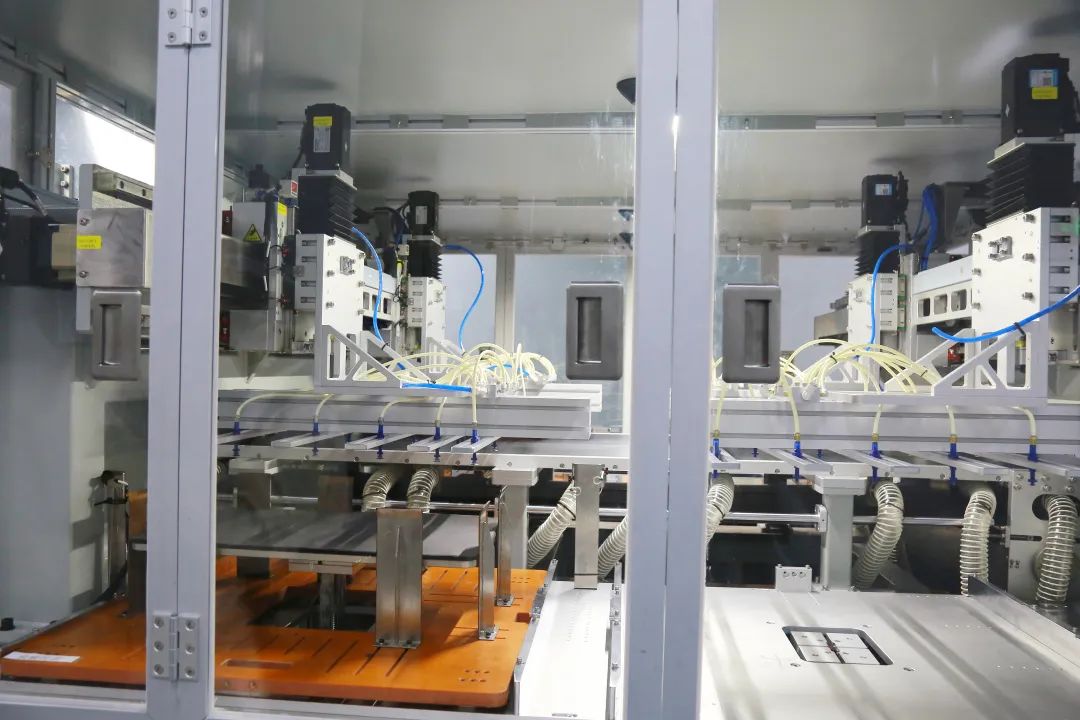 领新新能源这一固态电池项目投产 已在重庆落户百亿级项目 领新新能源这一固态电池项目投产 已在重庆落户百亿级项目