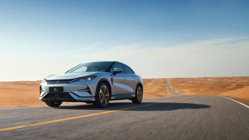 双料冠军!比亚迪年销破300万破中国市场销售记录 双料冠军!比亚迪年销破300万破中国市场销售记录