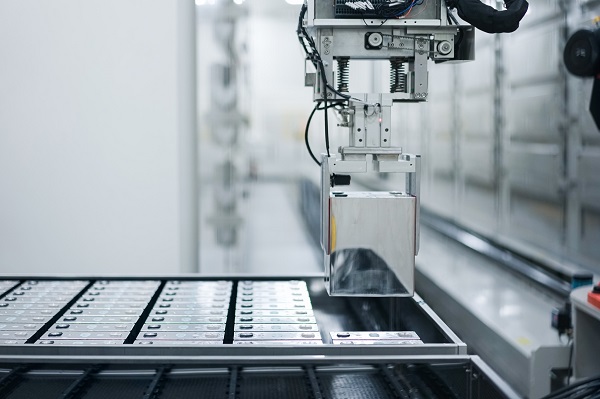 2023年电池新能源行业十大国内新闻:穿越寒冬 向光而行 2023年电池新能源行业十大国内新闻:穿越寒冬 向光而行