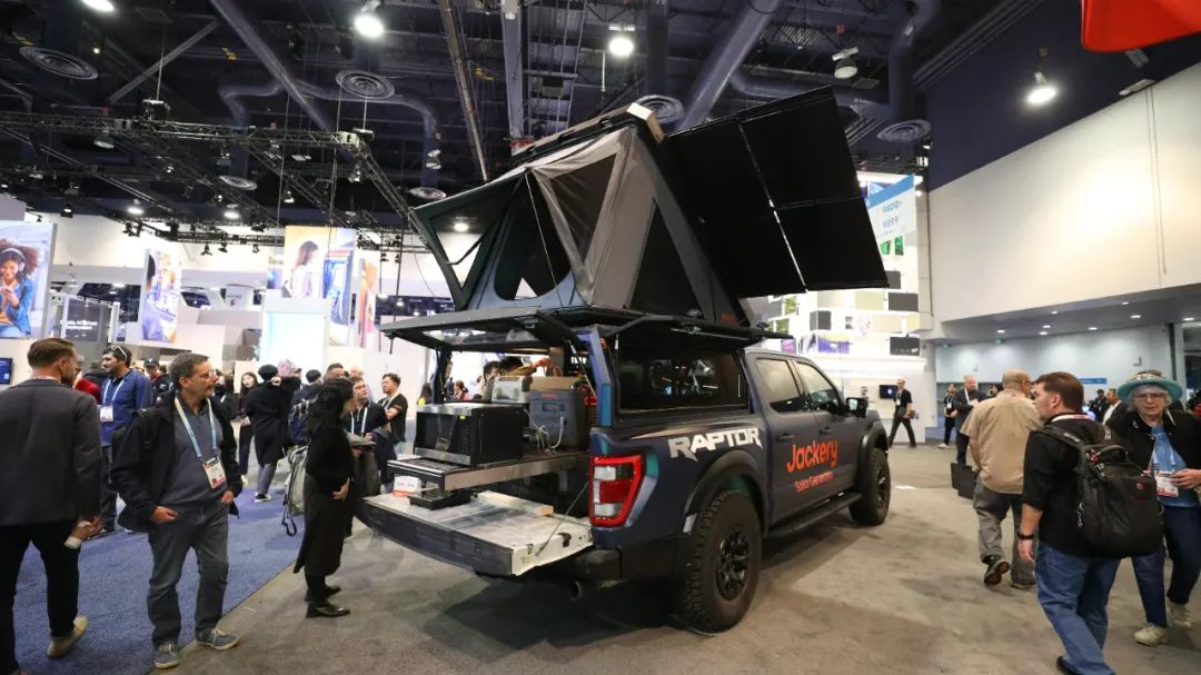 华宝新能携《时代周刊》获奖产品Jackery电小二光充火星机器人闪耀CES 2024 华宝新能携《时代周刊》获奖产品Jackery电小二光充火星机器人闪耀CES 2024