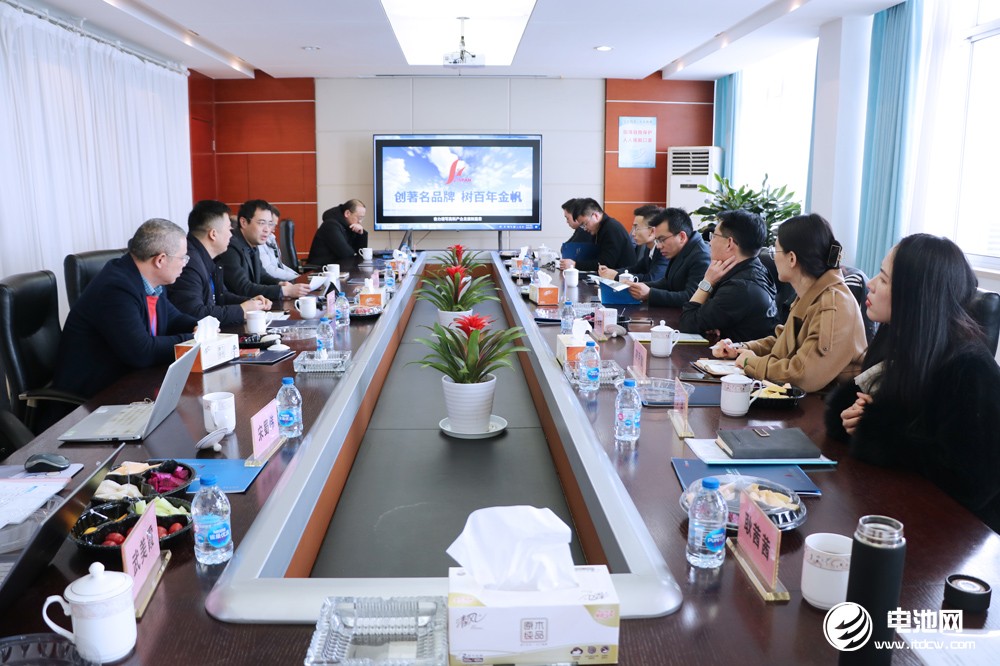 江苏金帆电源锂电设备板块今年销售目标1.8亿元 未来三年冲刺行业前三 江苏金帆电源锂电设备板块今年销售目标1.8亿元 未来三年冲刺行业前三