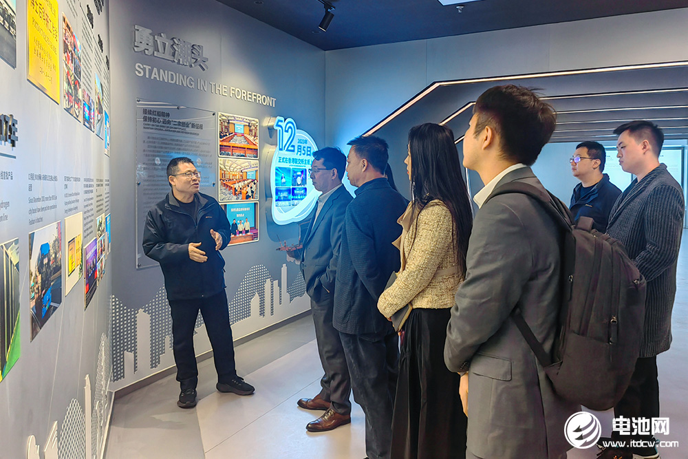 国鸿氢能产品上车约6000辆 领跑燃料电池电堆国产化替代 国鸿氢能产品上车约6000辆 领跑燃料电池电堆国产化替代