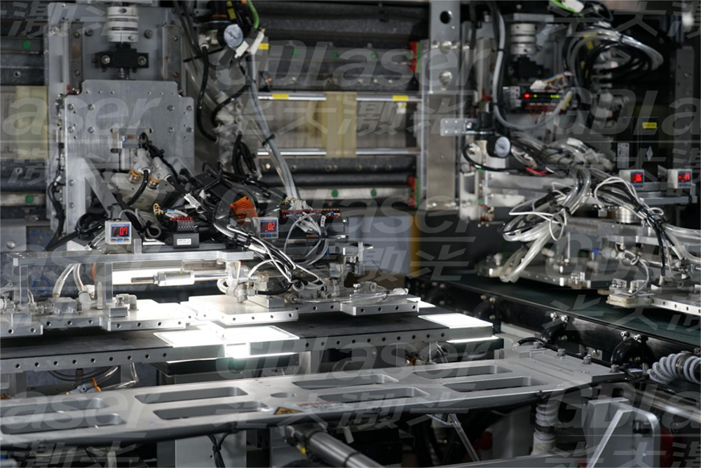 多片叠设备迭代发展 光大激光绿色革新打开智能制造新局面 多片叠设备迭代发展 光大激光绿色革新打开智能制造新局面