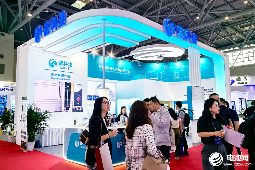 国产化设备助推隔膜产业升级 蓝科途技术革新破新局 国产化设备助推隔膜产业升级 蓝科途技术革新破新局